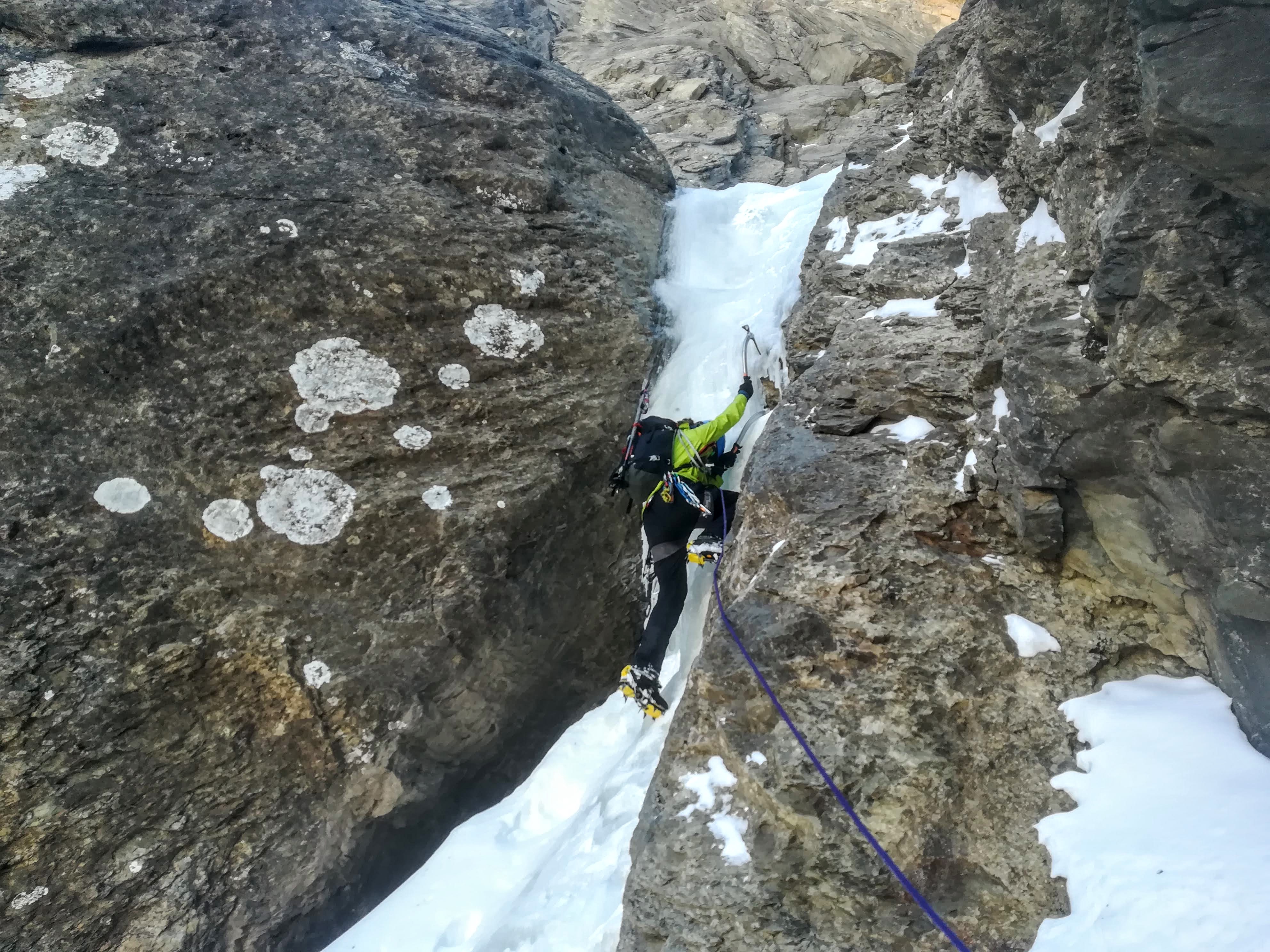 CONCENTRACIÓN DEL EQUIPO NAVARRO DE ALPINISMO GAZTEAK
